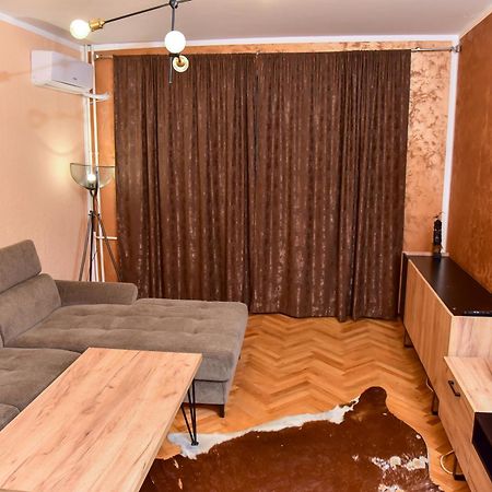 Goldi Apartman Banja Luka Buitenkant foto