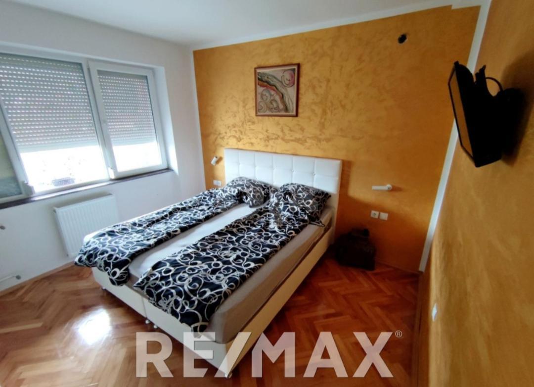 Goldi Apartman Banja Luka Buitenkant foto
