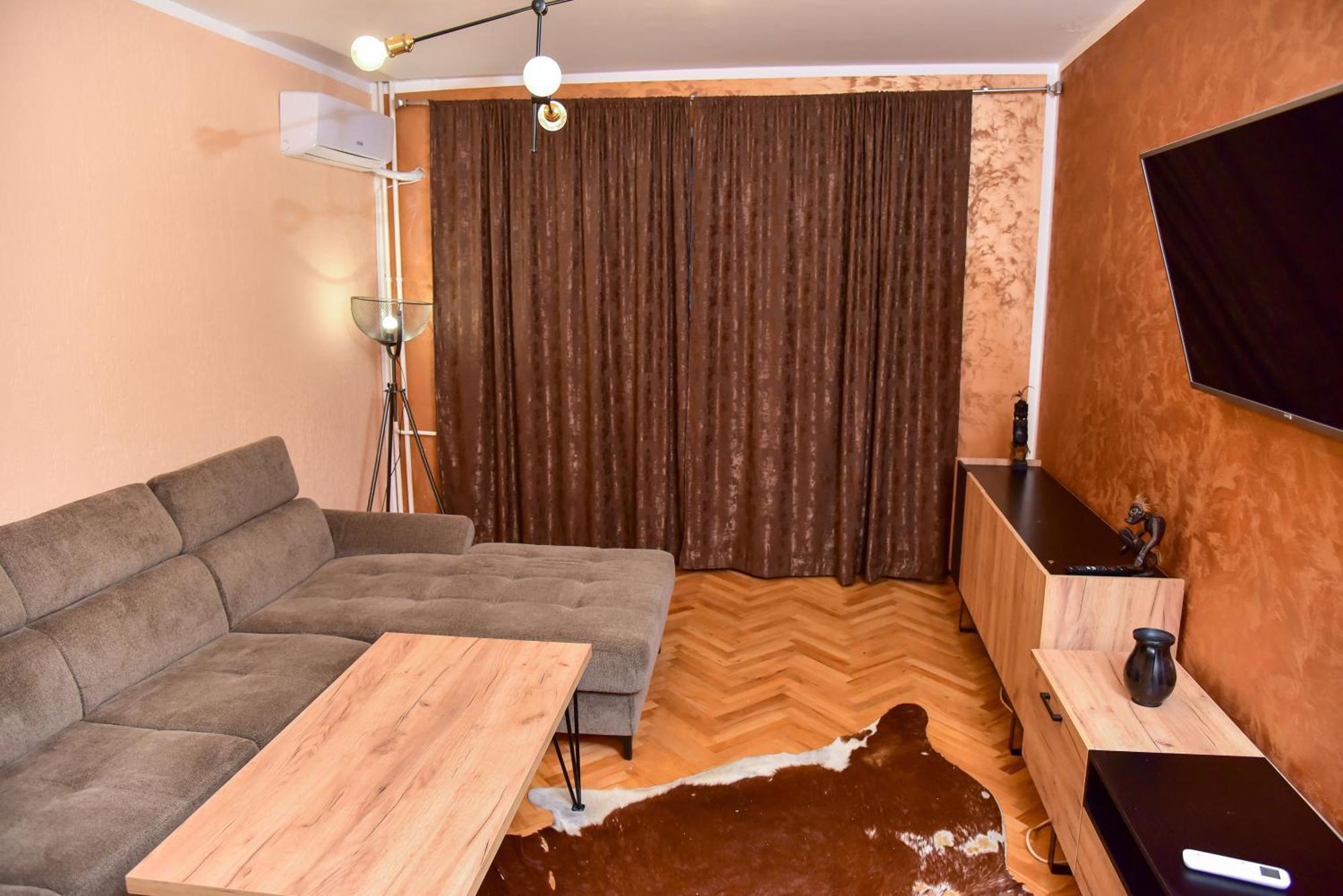 Goldi Apartman Banja Luka Buitenkant foto