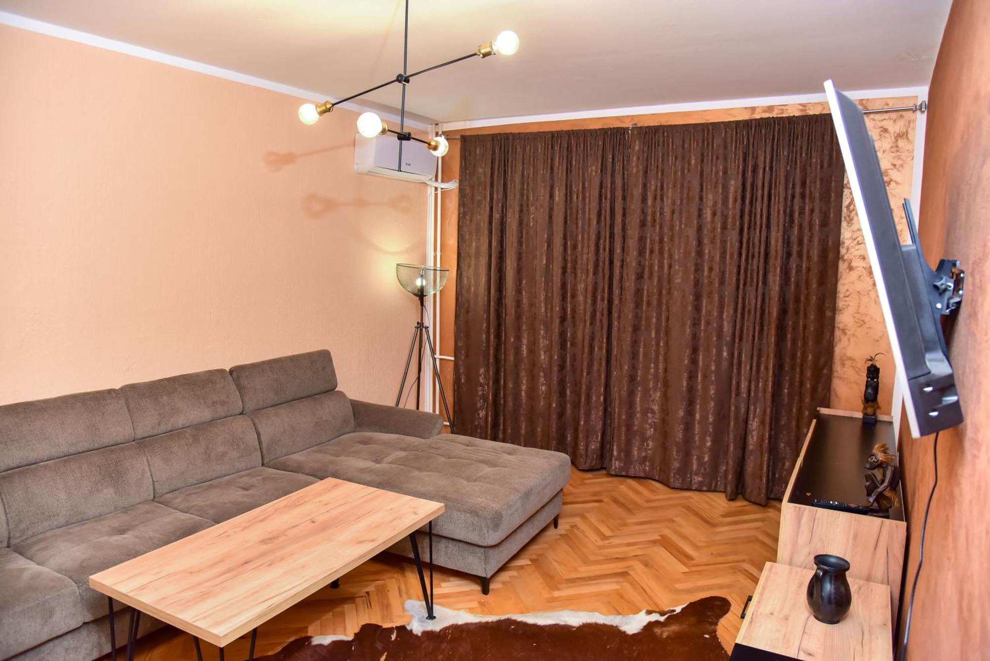 Goldi Apartman Banja Luka Buitenkant foto